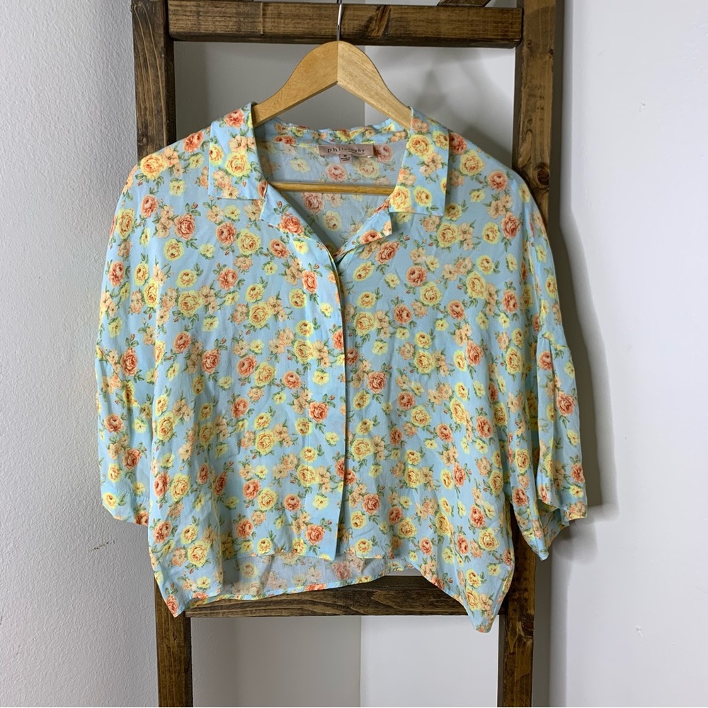 Philosophy Blue Floral Button-Down Cropped Shirt Size M